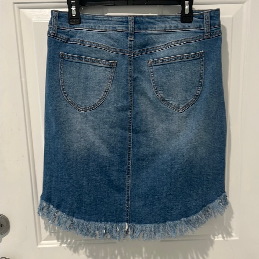 Cato Denim Frayed Hem Skirt 🤠 - Picture 3 of 5